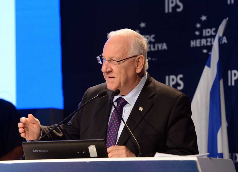 El expresidente Rivlin nombrado presidente de ElectReon