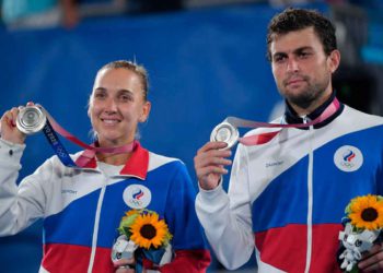 Tokio 2020: Tenista ruso-israelí gana la plata para Rusia en la final de dobles mixtos