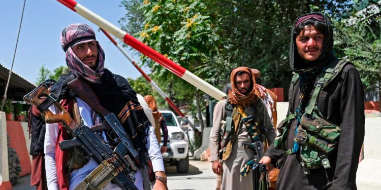Los talibanes declaran el “fin de la guerra” en Afganistán