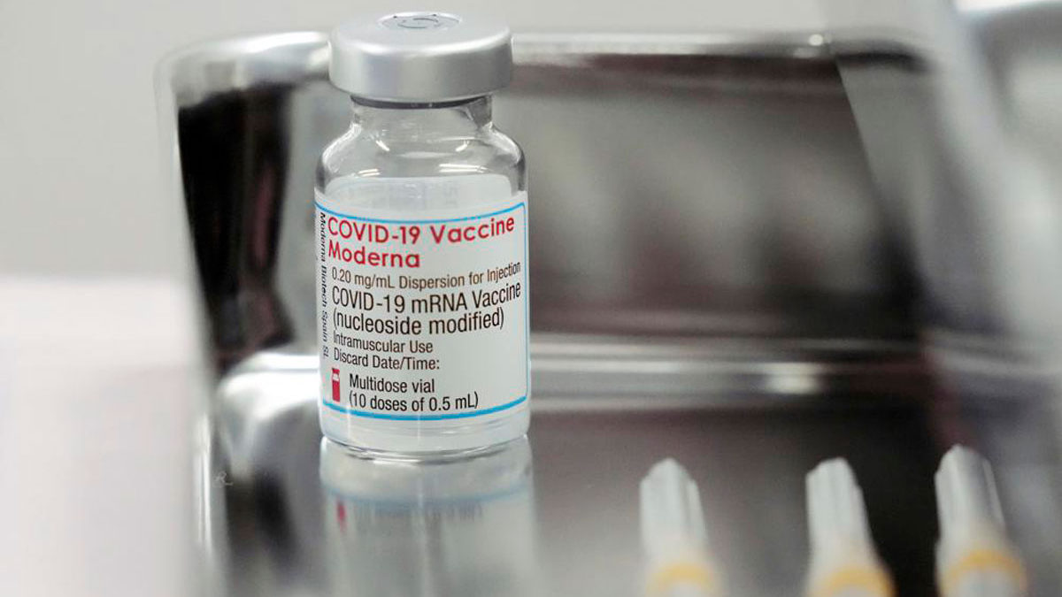 Covid-19: Japón suspende 1.63 millones de vacunas de Moderna por contaminación