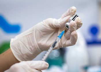 Covid-19 en Israel: Casi medio millón de israelíes se vacunó con la tercera dosis