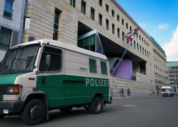 Detenido un trabajador de la embajada británica en Alemania por presunto espionaje para Rusia