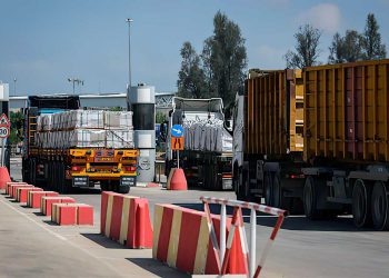 Israel permite la entrada de neumáticos y motores en la Franja de Gaza