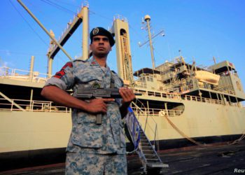 Entre cinco y seis iraníes armados secuestraron el petrolero en el Golfo