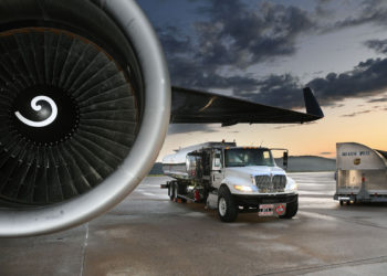 Aeropuertos estadounidenses se enfrentan a una grave escasez de combustible para aviones