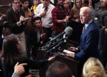 Cinco razones por las que los medios de comunicación estarían abandonando a Biden
