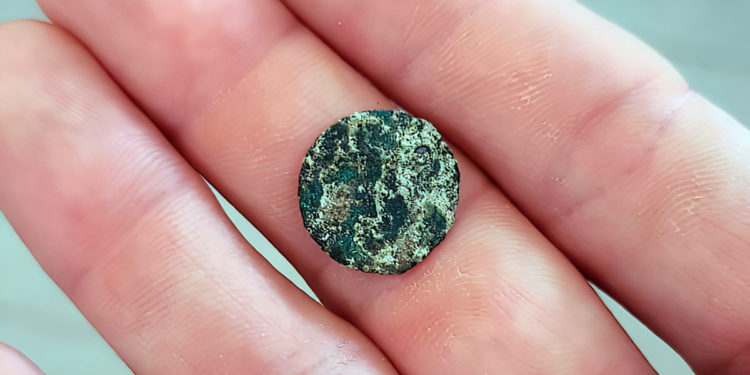 Moneda de la época talmúdica encontrada en Galilea por una familia