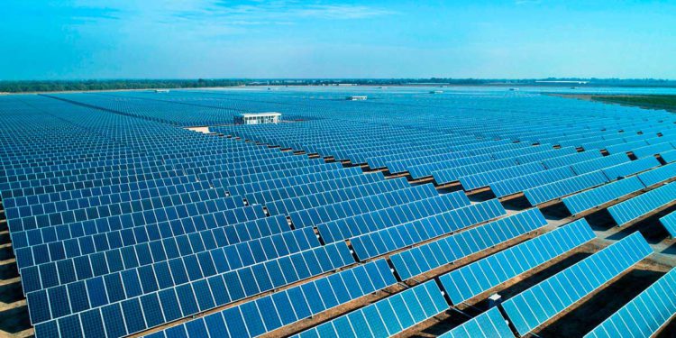 La primera fábrica de paneles solares de Israel se instala en Eilat