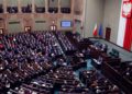 Polonia aprueba ley que frena las reclamaciones de propiedad de herederos de víctimas del Holocausto
