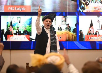 El presidente afgano promete acabar con el derramamiento de sangre mientras los talibanes avanzan hacia Kabul