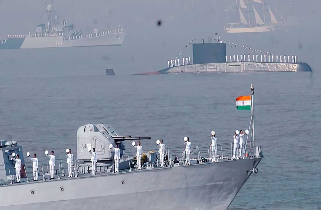 India despliega buques de guerra en el Mar de China Meridional