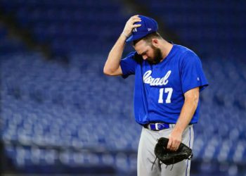 Los sueños olímpicos de Israel en el béisbol se ven aplastados por la derrota ante los dominicanos