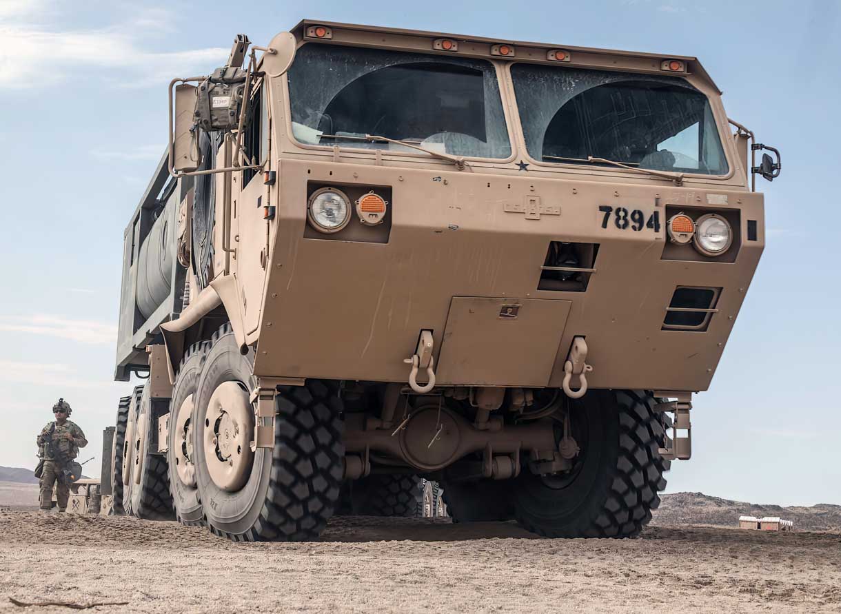 El Ejército de EE. UU. adjudica nuevo contrato a Oshkosh para vehículos tácticos pesados