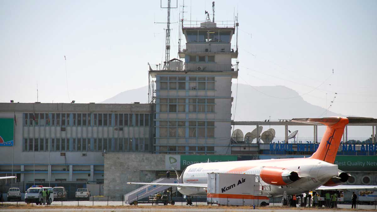 Los talibanes piden a las aerolíneas que reanuden los vuelos internacionales a Afganistán