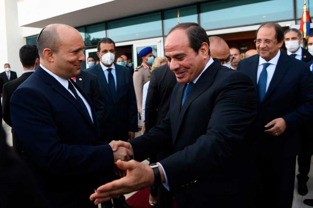 La reunión entre Bennett y Sissi muestra que Egipto quiere ampliar los vínculos con Israel