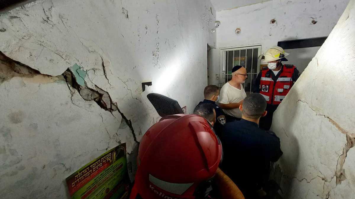Evacúan 2 edificios residenciales de Bnei Brak por temor a un derrumbe