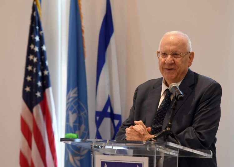 Reuven Rivlin se une al Instituto de la Democracia de Israel como presidente honorario