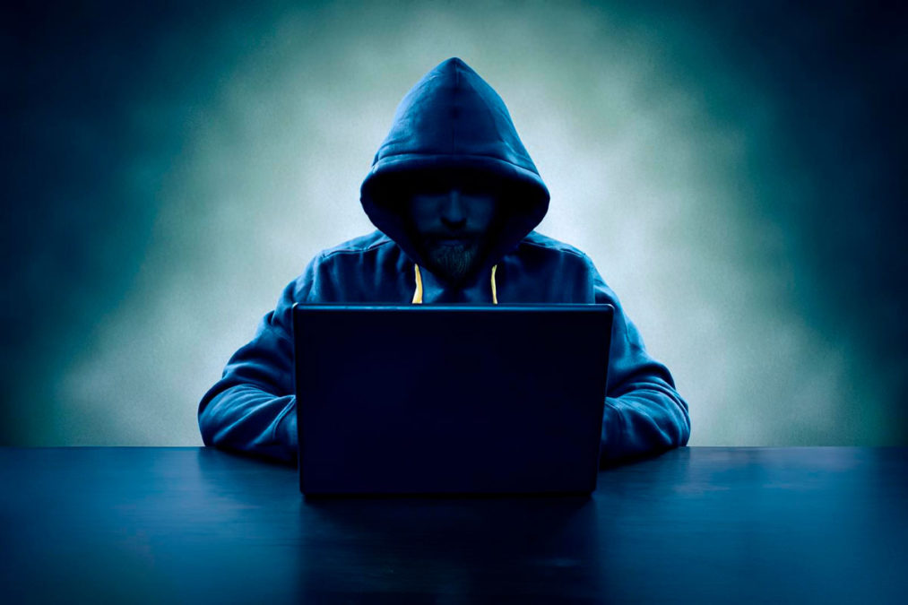 Ex oficiales de inteligencia de EE.UU. sirvieron como ciberespías para los EAU