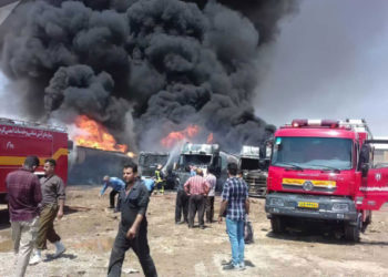 Dos miembros del CGRI de Irán murieron en un incendio cerca de Teherán