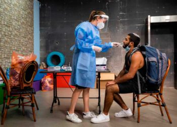 Covid-19 en Israel: La tasa de morbilidad desciende después de Rosh Hashaná
