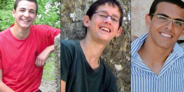 Las familias de tres jóvenes asesinados serán indemnizadas por Hamás con 38 millones de NIS