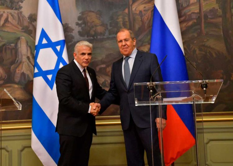Lapid en Moscú: Israel se defenderá de las amenazas de Irán en Siria