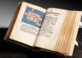 Libro de oraciones de Rosh Hashaná de 700 años de antigüedad se subasta por $4 millones
