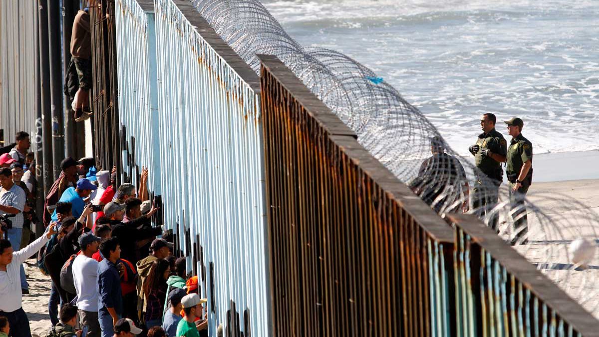 Biden pide al Pentágono que envíe militares a la frontera sur