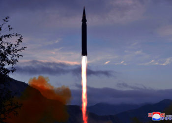Corea del Norte prueba con éxito un misil hipersónico que “tendrá capacidad nuclear”