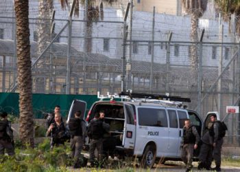 Los reclusos se amotinan en las cárceles de Israel