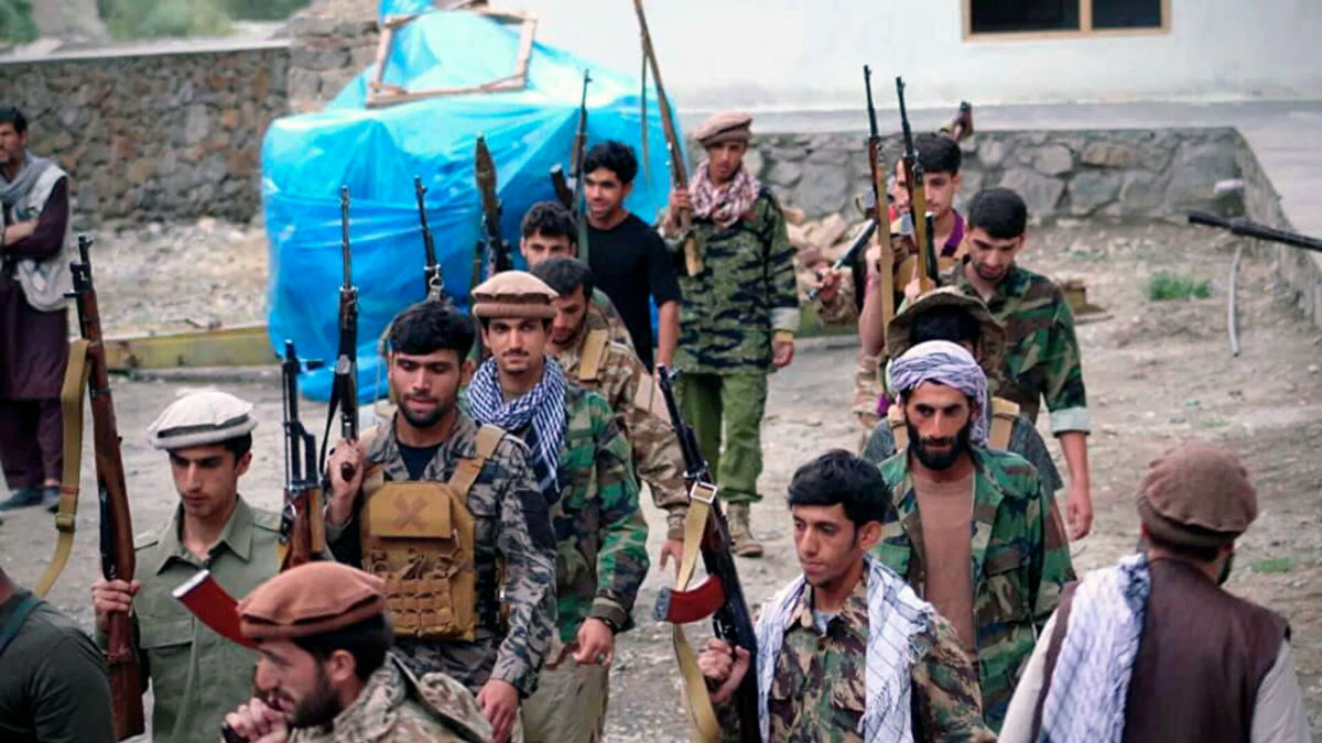 Fuerzas de resistencia afganas dicen haber capturado a cientos de talibanes