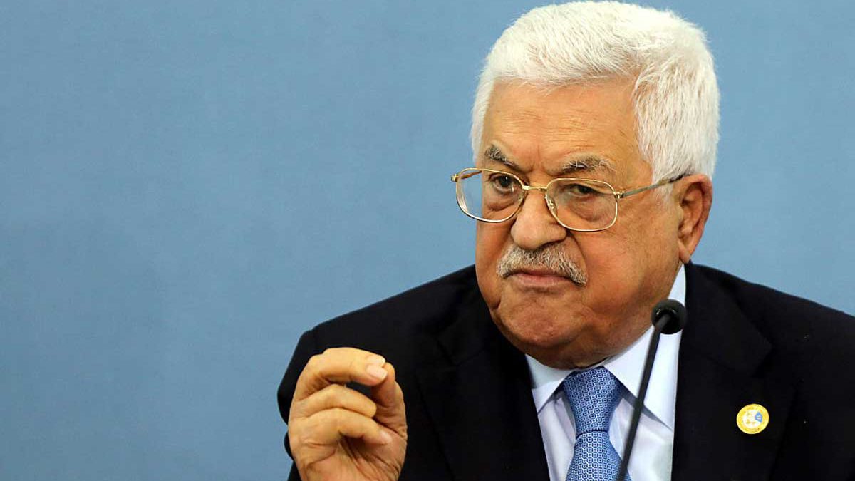 Abbas amenaza con "vengarse" de Israel tras la muerte de tres terroristas en una redada