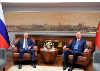 Turquía busca una alianza más estrecha con Rusia en Siria