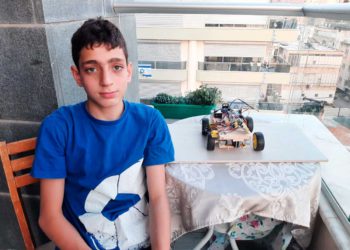 Familia de niño asesinado en Yom Kippur recauda fondos para su proyecto de “robot bombero”