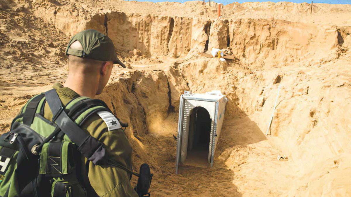 Egipto bombea gas tóxico a túnel terrorista de Gaza
