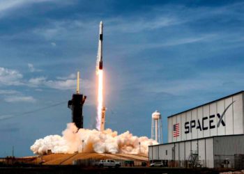 SpaceX se alista para enviar la primera tripulación civil a la órbita terrestre