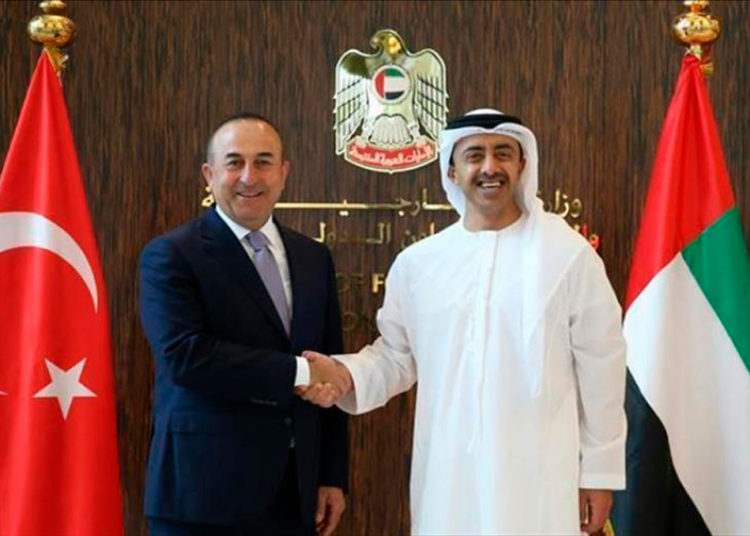 Mejoran las tensas relaciones entre Turquía y los Emiratos Árabes Unidos