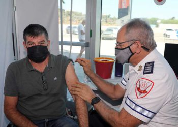 El Ministerio de Salud de Israel se compromete a impulsar la campaña de vacunación al máximo
