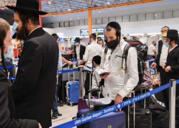 El 14% de los israelíes que regresaron de Umán dan positivo a COVID