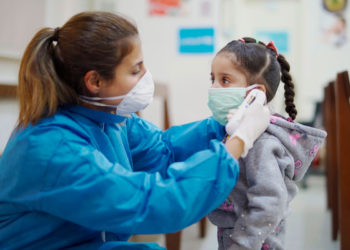 ¿Es la variante delta del coronavirus más peligrosa para los niños?