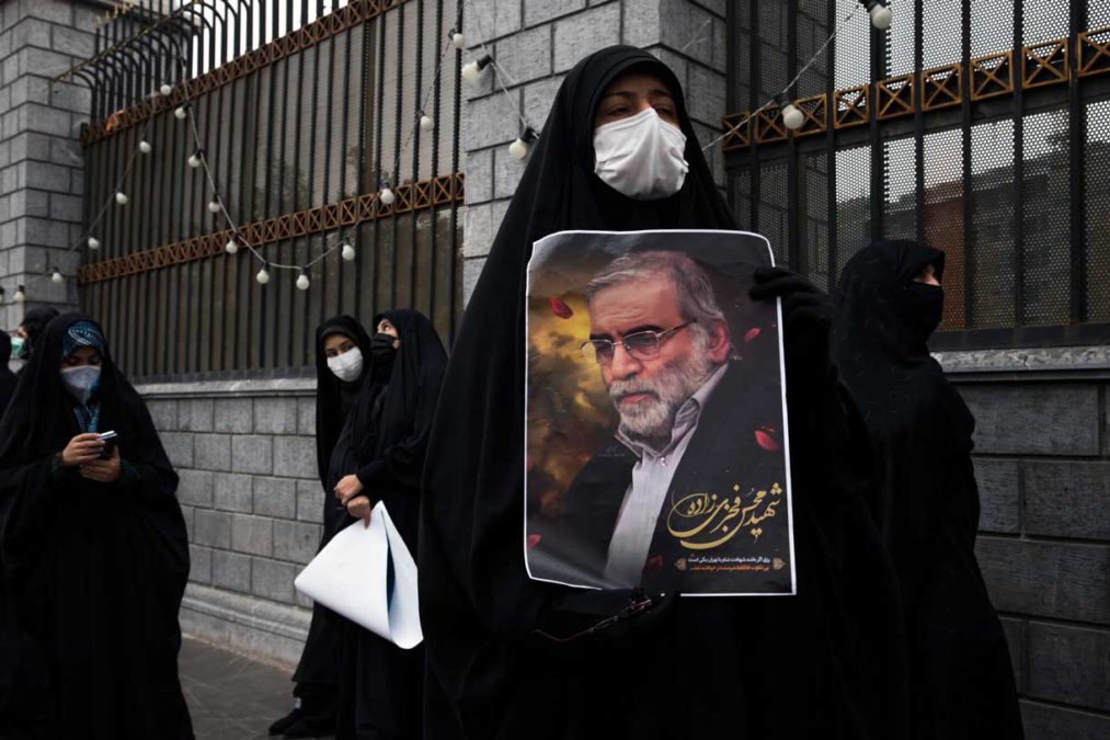 El Mossad mató al principal científico nuclear iraní con una ametralladora a distancia