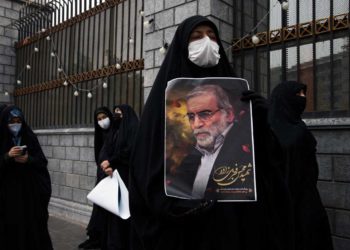 El Mossad mató al principal científico nuclear iraní con una ametralladora a distancia
