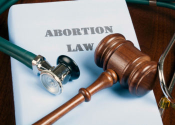 La prohibición total del aborto entra en vigor en Texas