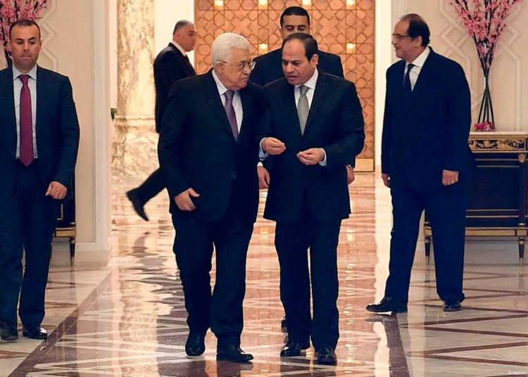 Abbas al presidente egipcio: estamos listos para “lograr la paz con Israel”