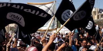 Mujer alemana que se unió al ISIS enfrenta veredicto por el asesinato de una niña yazidí en Irak