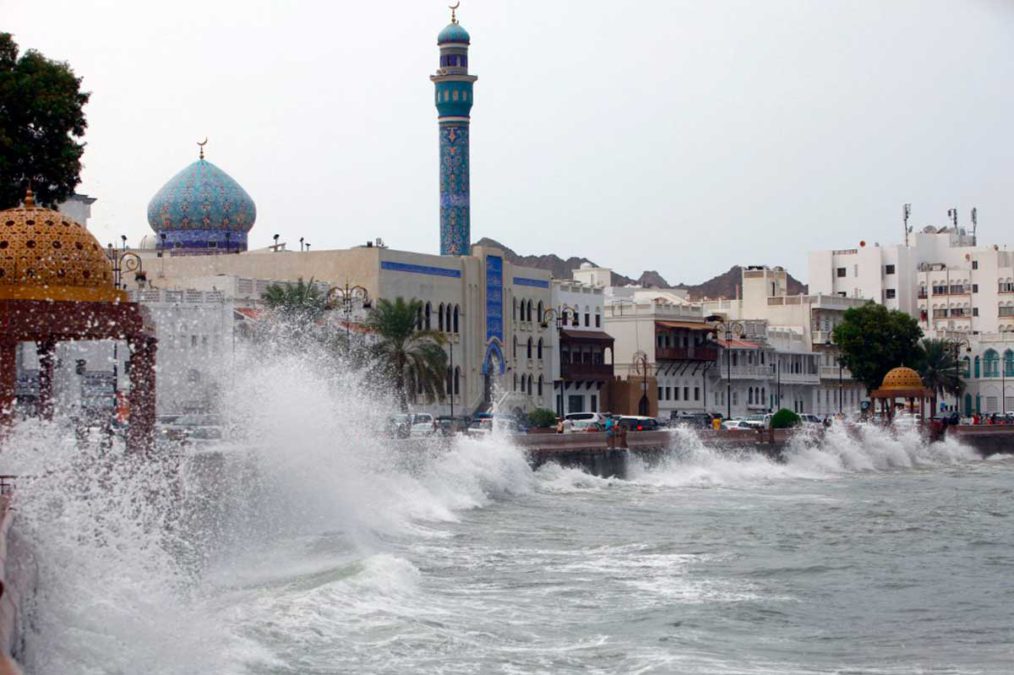 Un potente ciclón arrasa Omán e Irán: al menos 9 muertos