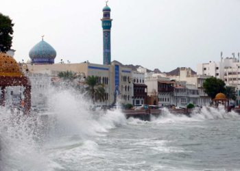 Un potente ciclón arrasa Omán e Irán: al menos 9 muertos