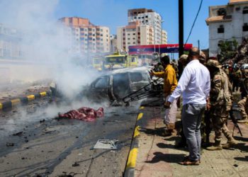 Intento de asesinato con coche bomba en Yemen deja cuatro muertos