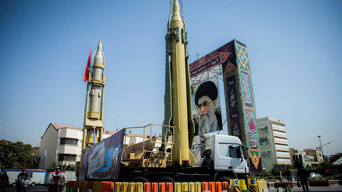 Irán presenta un nuevo radar táctico y un simulador de combate