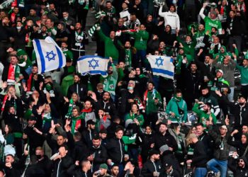 Club de fútbol de Berlín se disculpa por los insultos antisemitas a fanáticos judíos